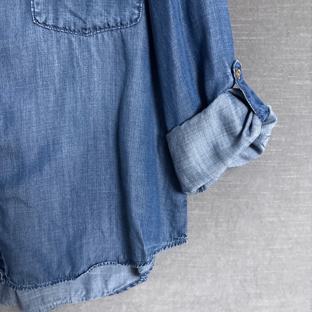 Chicos Top 3 XL 16 Relaxed Blue Chambray Roll Tab Lyocell Button Casual Classic - Picture 7 of 12